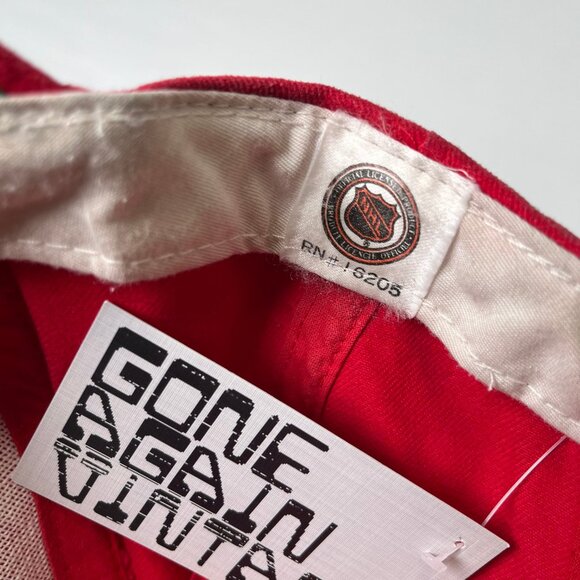 Vintage Sports Specialties Vancouver Canucks Snapback Hat - Picture 8 of 8